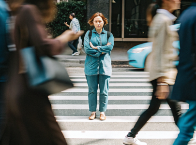 ЖЕНЩИНА-НЕВИДИМКА